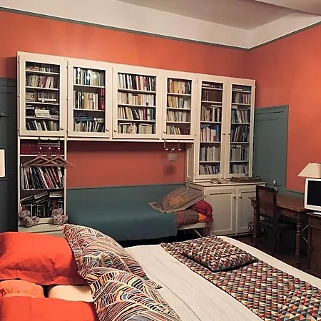 D'hotes Les Foulons Bed and Breakfast